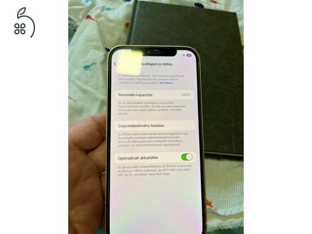 Iphone 12 64 GB szép allapotban 100%-os akkuval