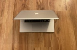 MacBook Pro i7 / 4core 