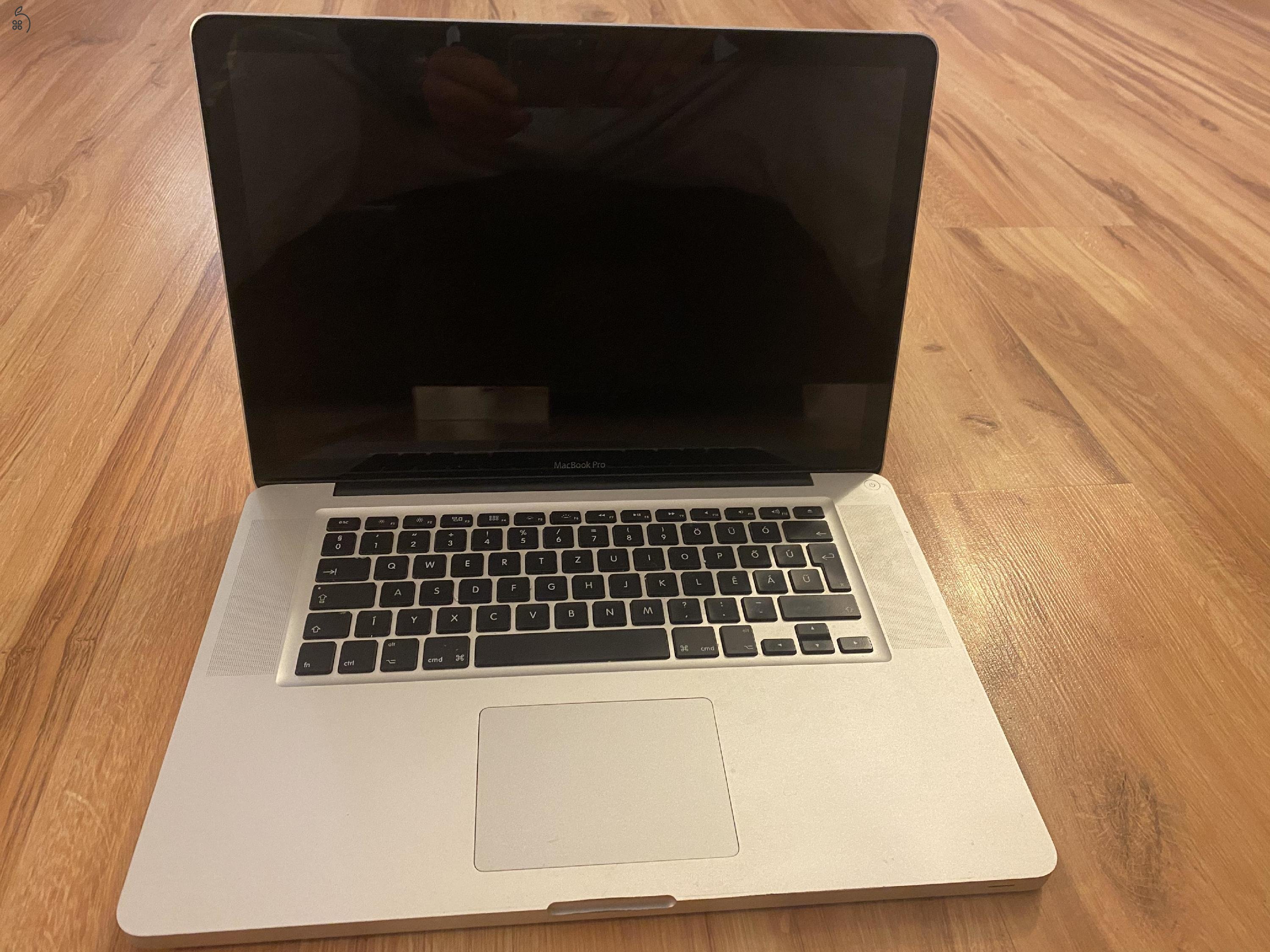 MacBook Pro i7 / 4core 