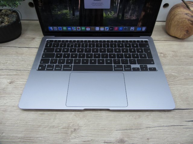  Apple Retina Macbook Air M1 - 2020 - Használt, karcmentes 