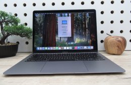  Apple Retina Macbook Air M1 - 2020 - Használt, karcmentes 