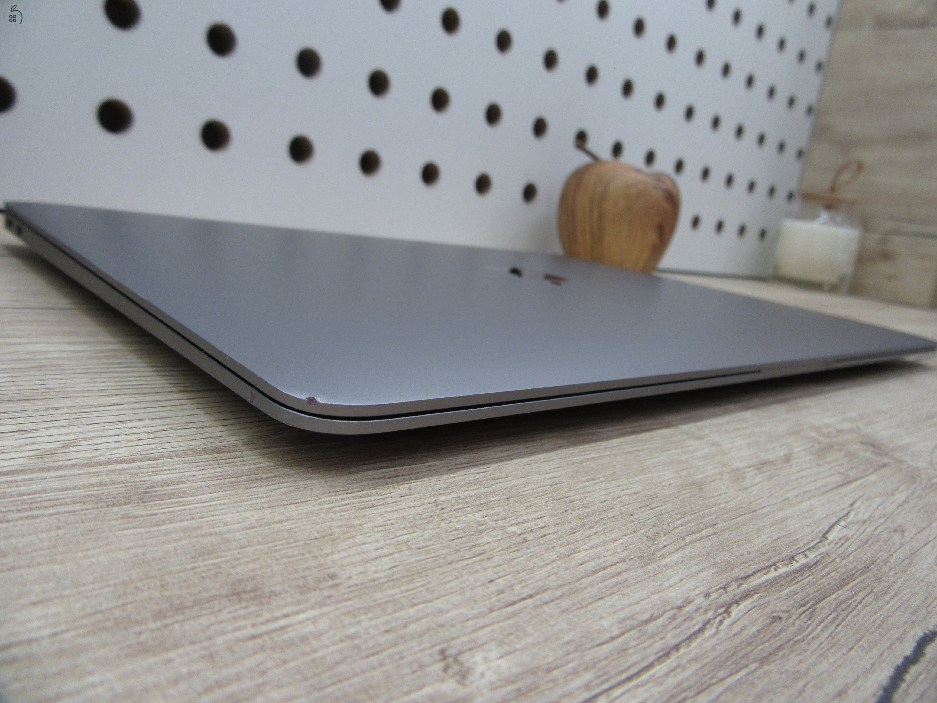  Apple Retina Macbook Air M1 - 2020 - Használt, megkímélt 