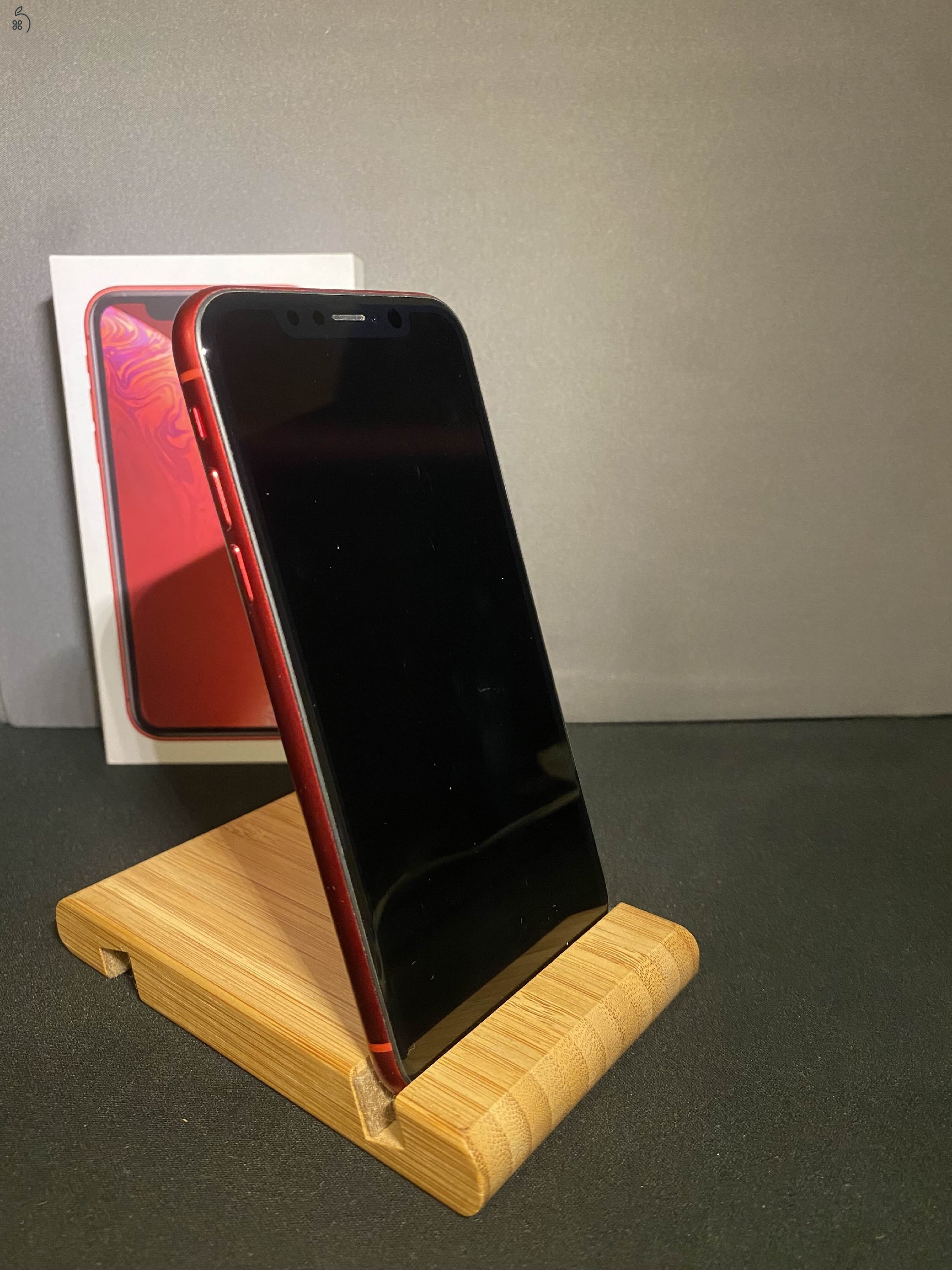 Eladó iPhone XR 64GB PRODUCT RED