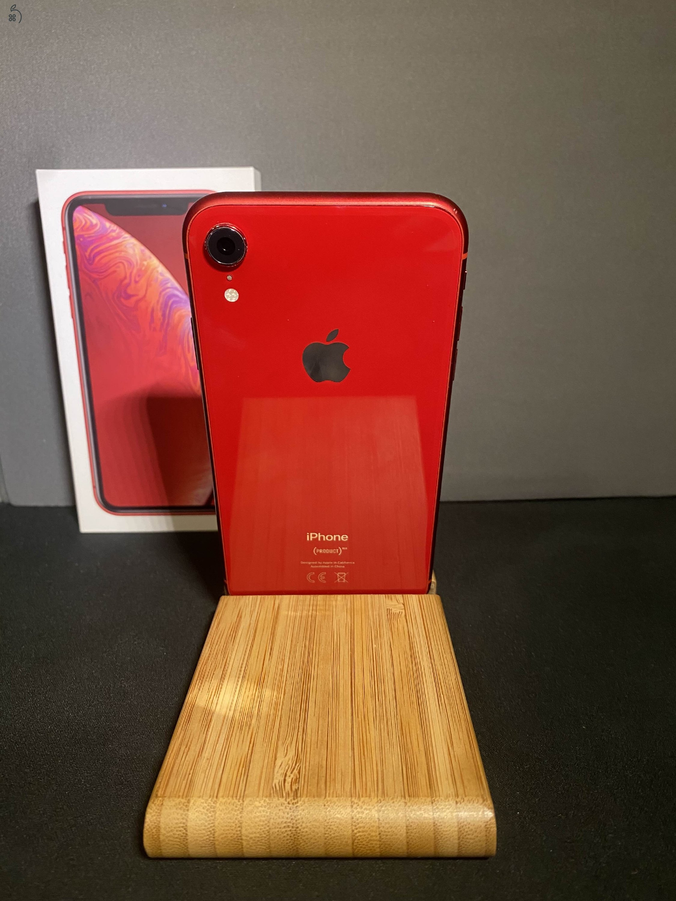 Eladó iPhone XR 64GB PRODUCT RED