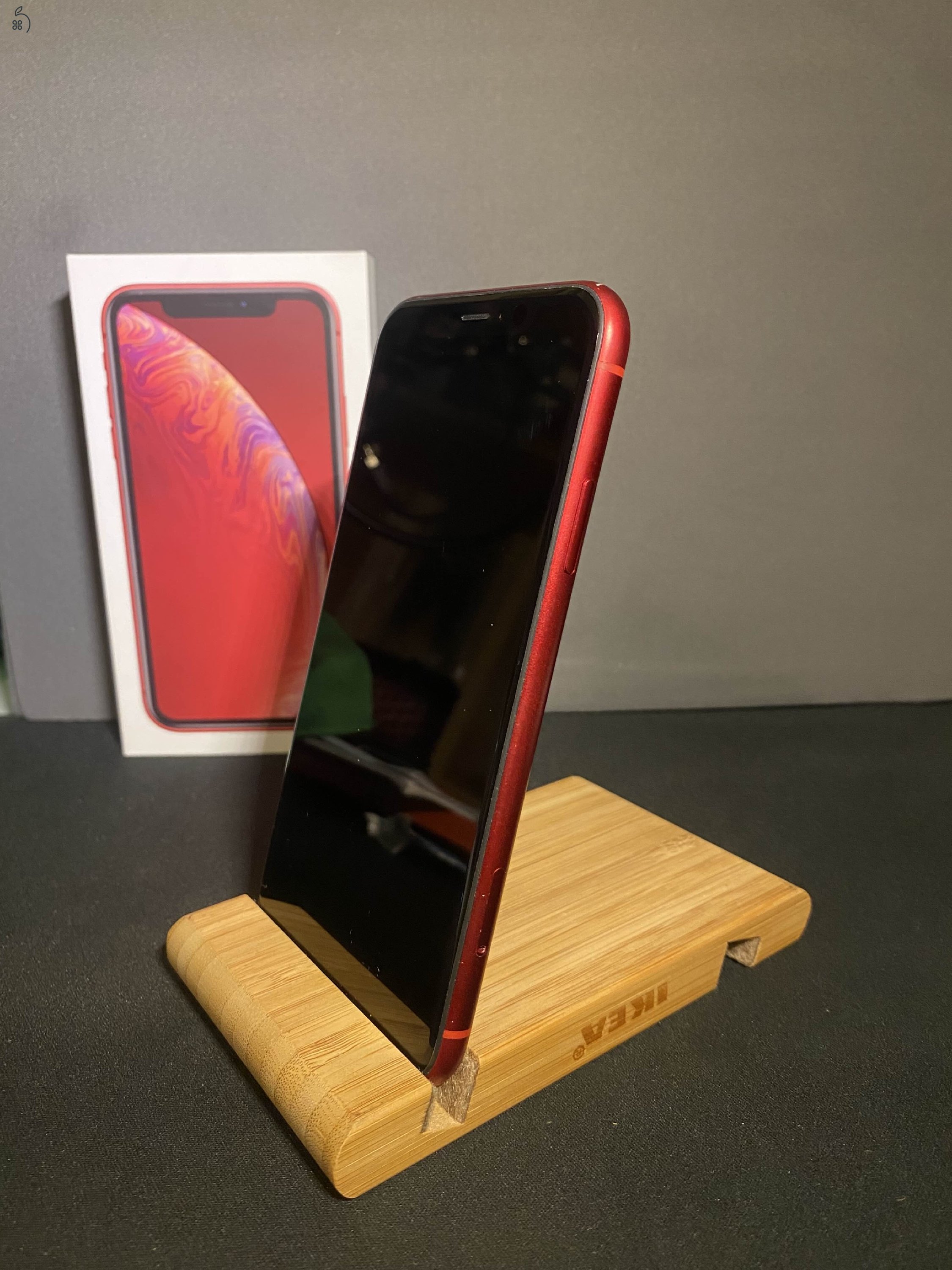 Eladó iPhone XR 64GB PRODUCT RED