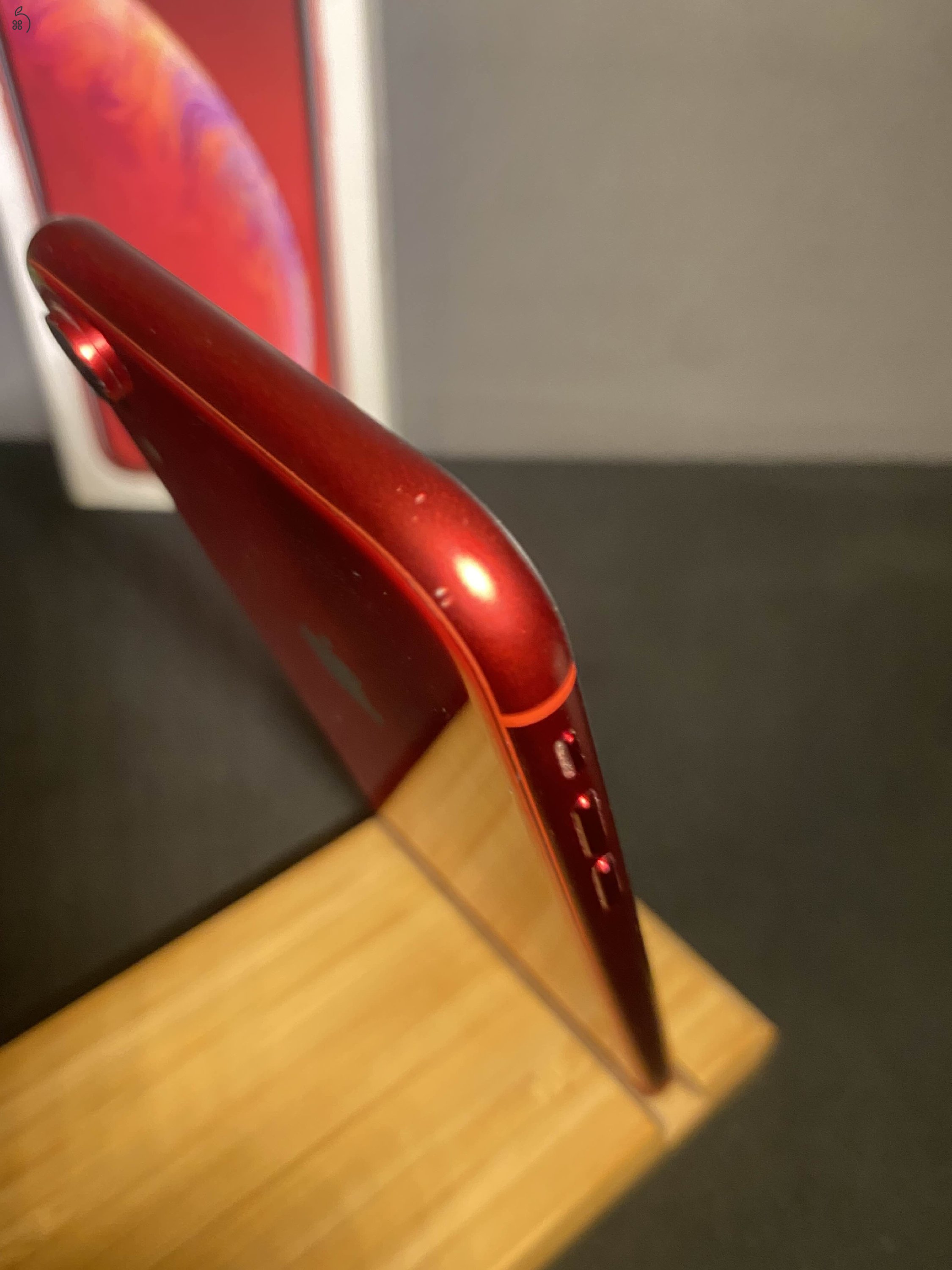 Eladó iPhone XR 64GB PRODUCT RED