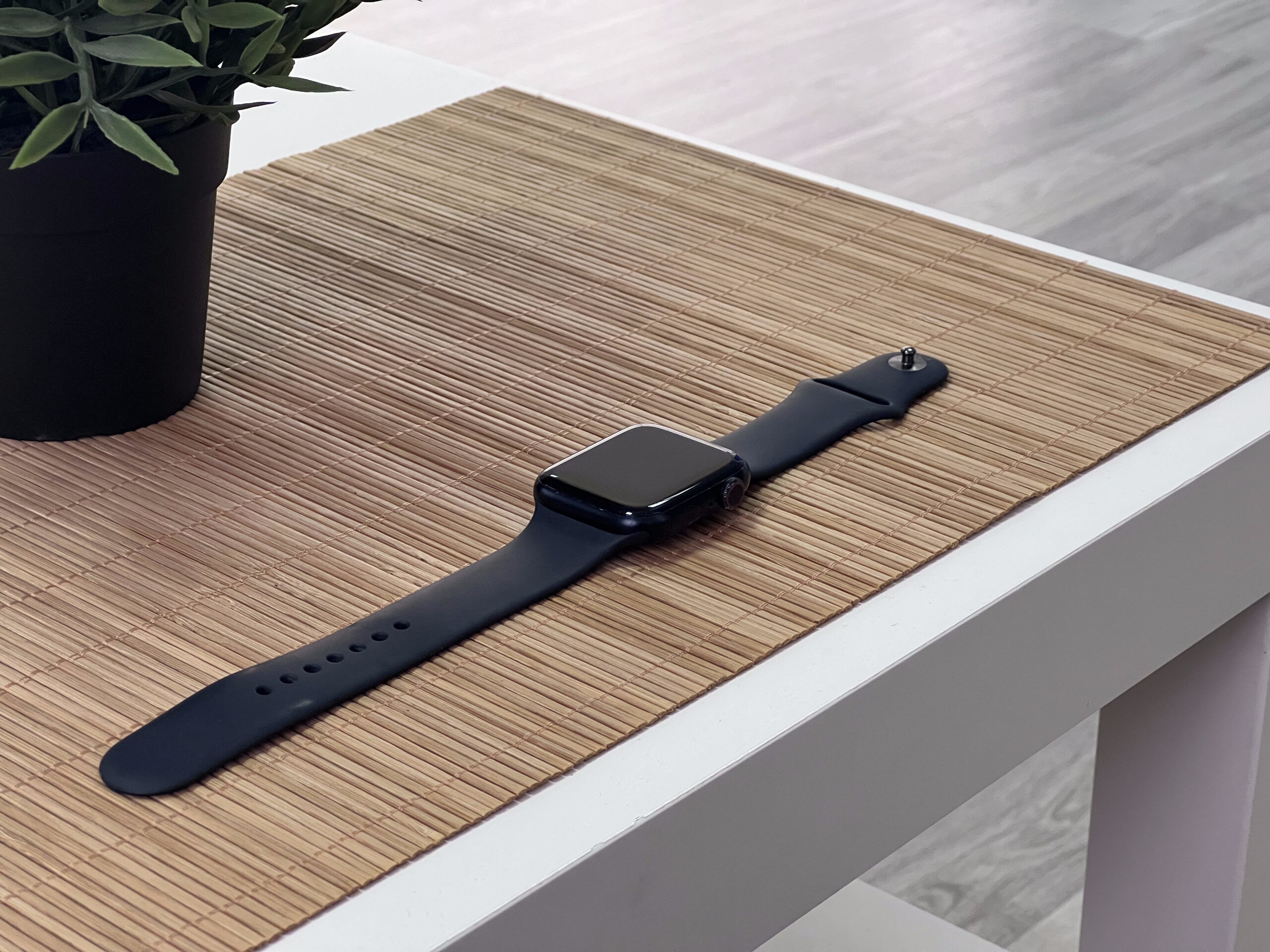 Apple Watch SE2 Midnight 44MM 1 ÉV Garanciával Számlával