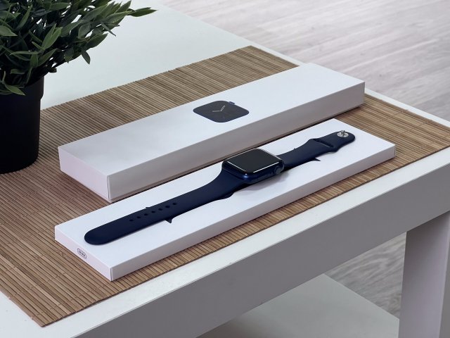 Apple Watch S6 Blue 44MM 1 ÉV Garanciával Számlával