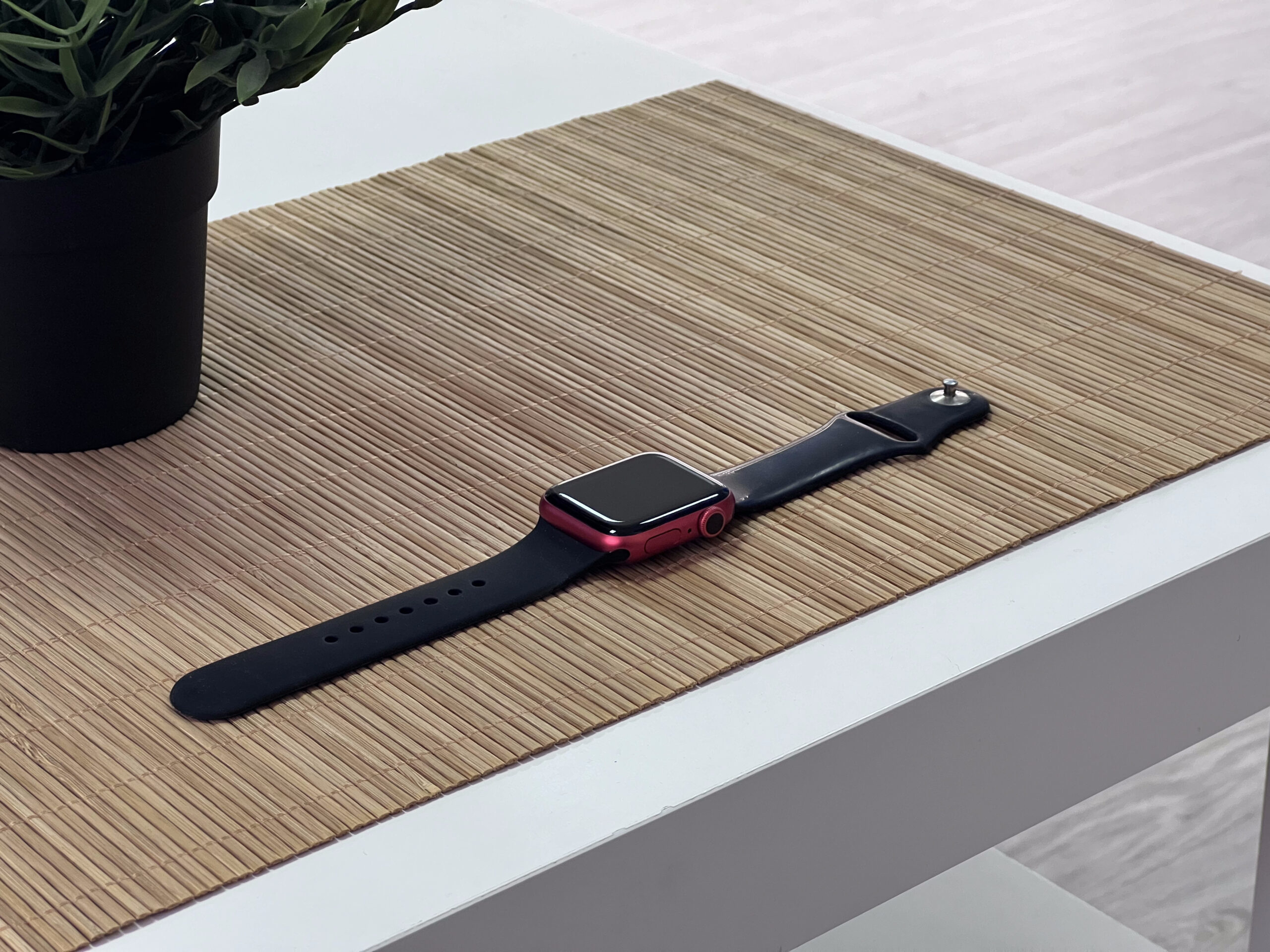 Hibátlan Apple Watch S6 Red 40MM 1 ÉV Garanciával Számlával