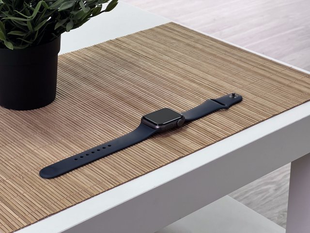 Hibátlan Apple Watch SE Space Gray 40MM 1 ÉV Garanciával Számlával