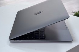 Hibátlan MacBook Air 2020 M1 13 256GB 1 ÉV Garanciával Számlával Aksi 99%