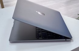 Hibátlan MacBook Air 2020 M1 13 256GB 1 ÉV Garanciával Számlával Aksi 99%