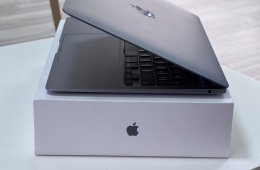 MacBook Air 2020 M1 13 256GB 1 ÉV Garanciával Számlával