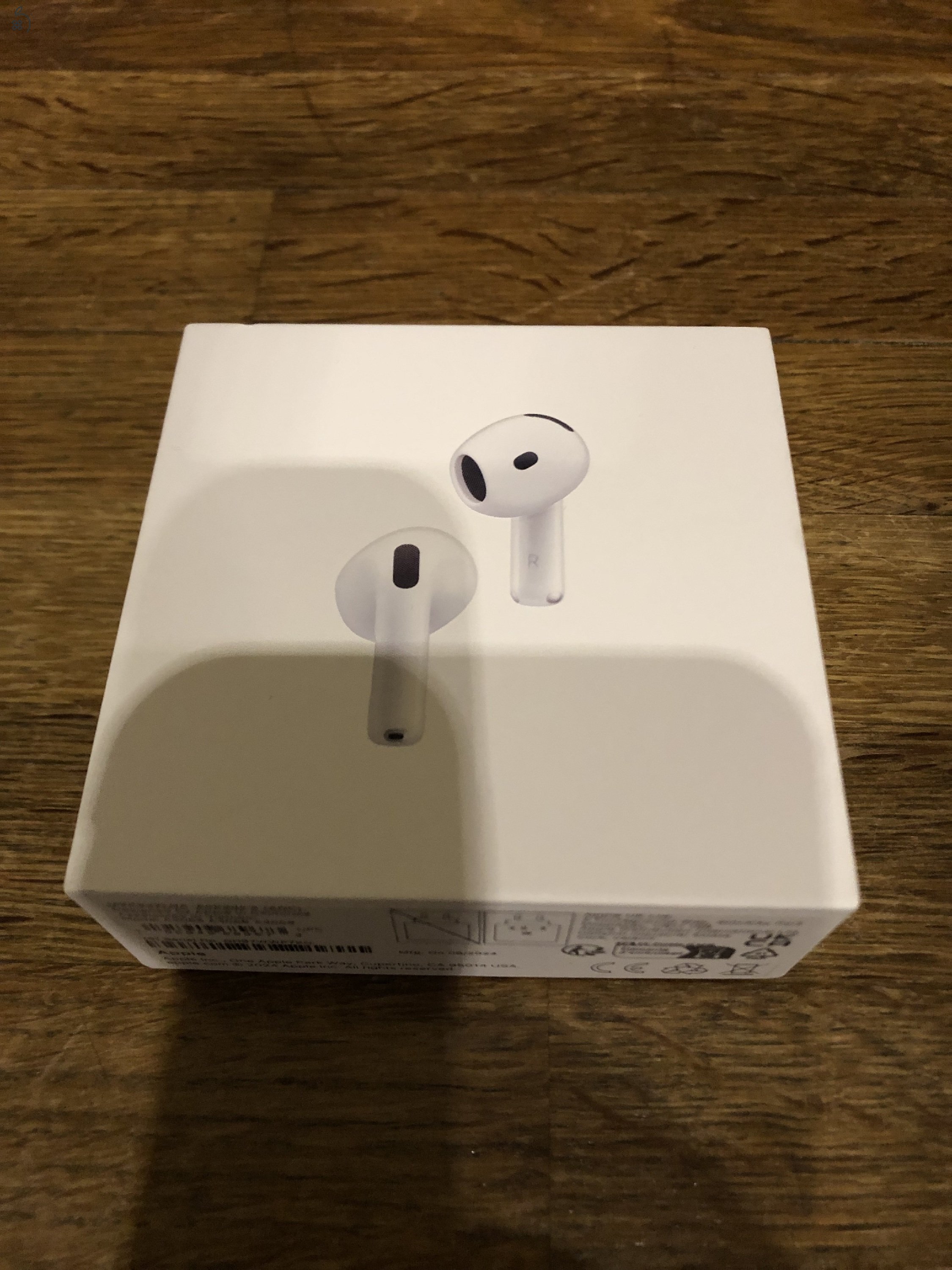 AirPods 4 Aktív zajkioltással  - Csak 1db!