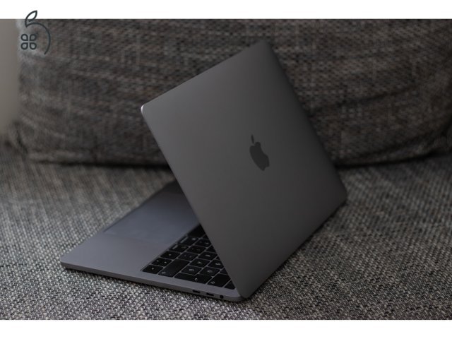 MacBook Air 13” Space Gray - M2 - 24GB - 1TB - ÁFA