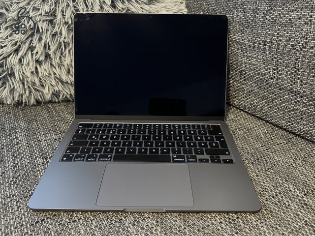 Képek frissítve - MacBook Air 13” Space Gray - M2 - 24GB - 1TB - ÁFA