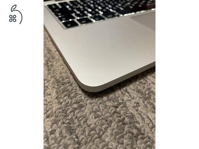 Macbook pro  8/256 GB