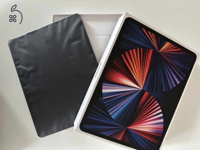 ÚJSZERŰ iPad Pro 12.9-inch M1 (5th Generation) Wi-Fi 512GB