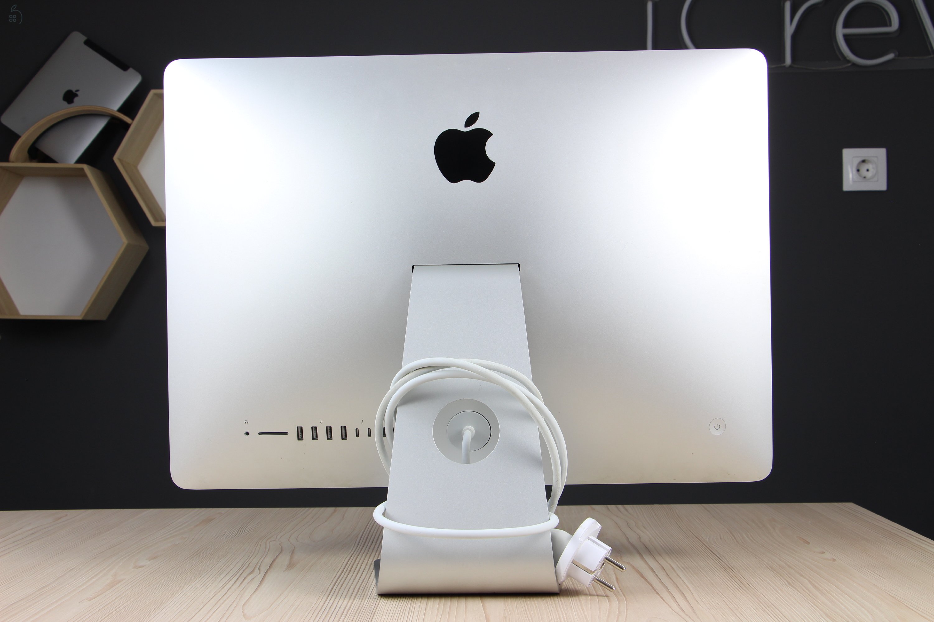 Apple iMac 21.5