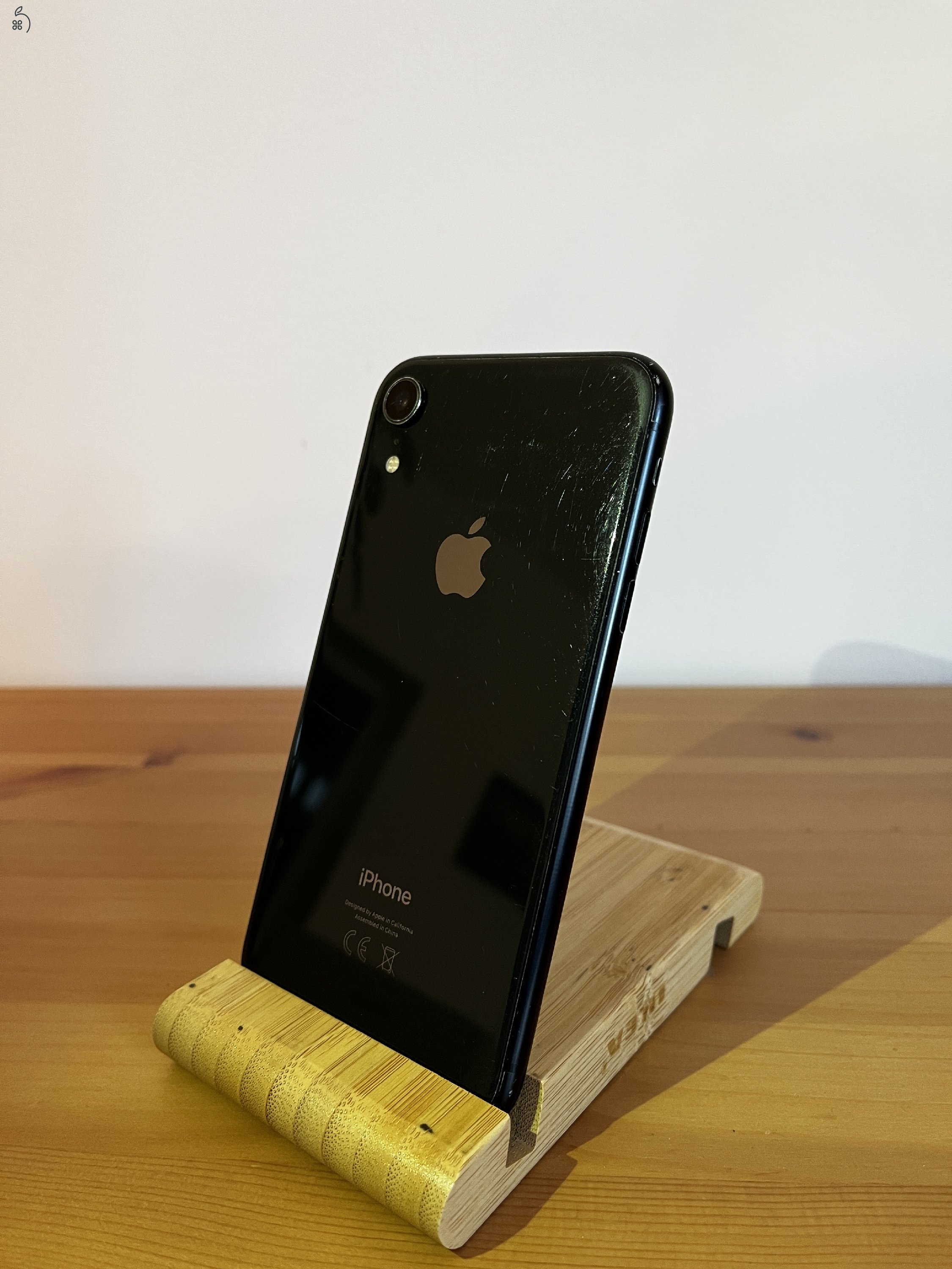 Iphone XR Fekete 64GB használt Független