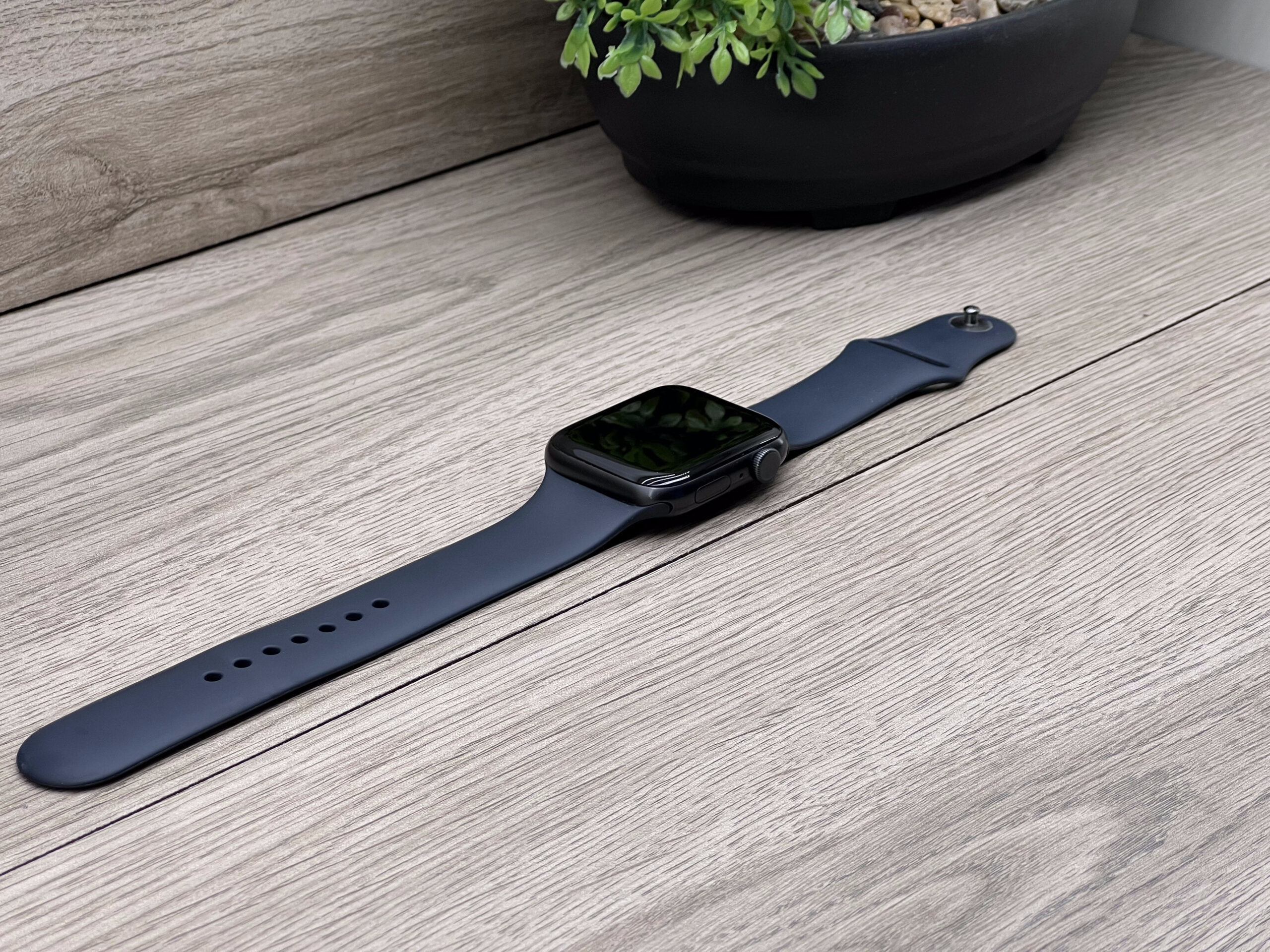 Apple Watch SE Space Gray 44MM 1 ÉV Garanciával Számlával