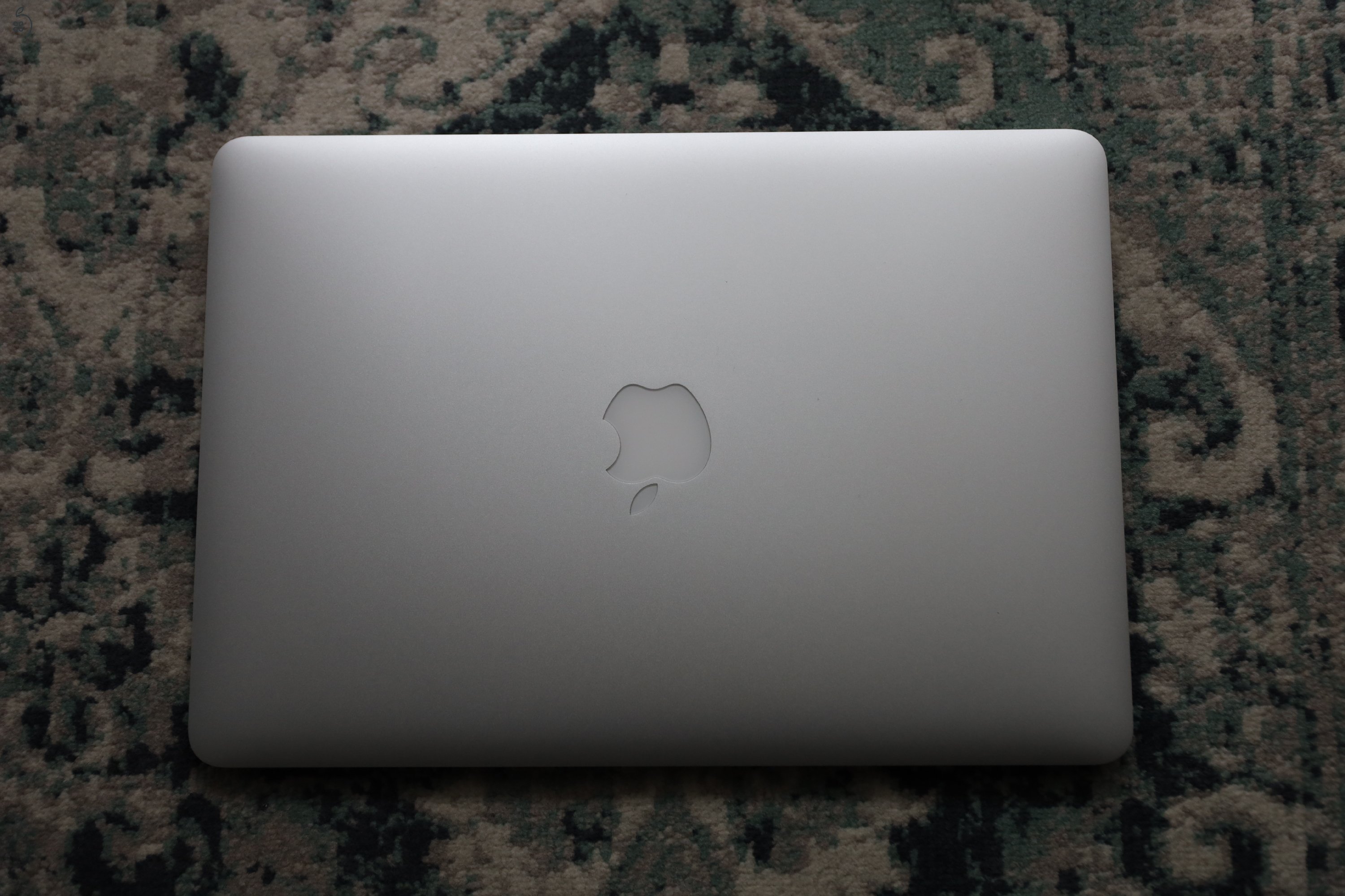 Macbook Air 2017 13'' (128 GB, 8GB RAM)