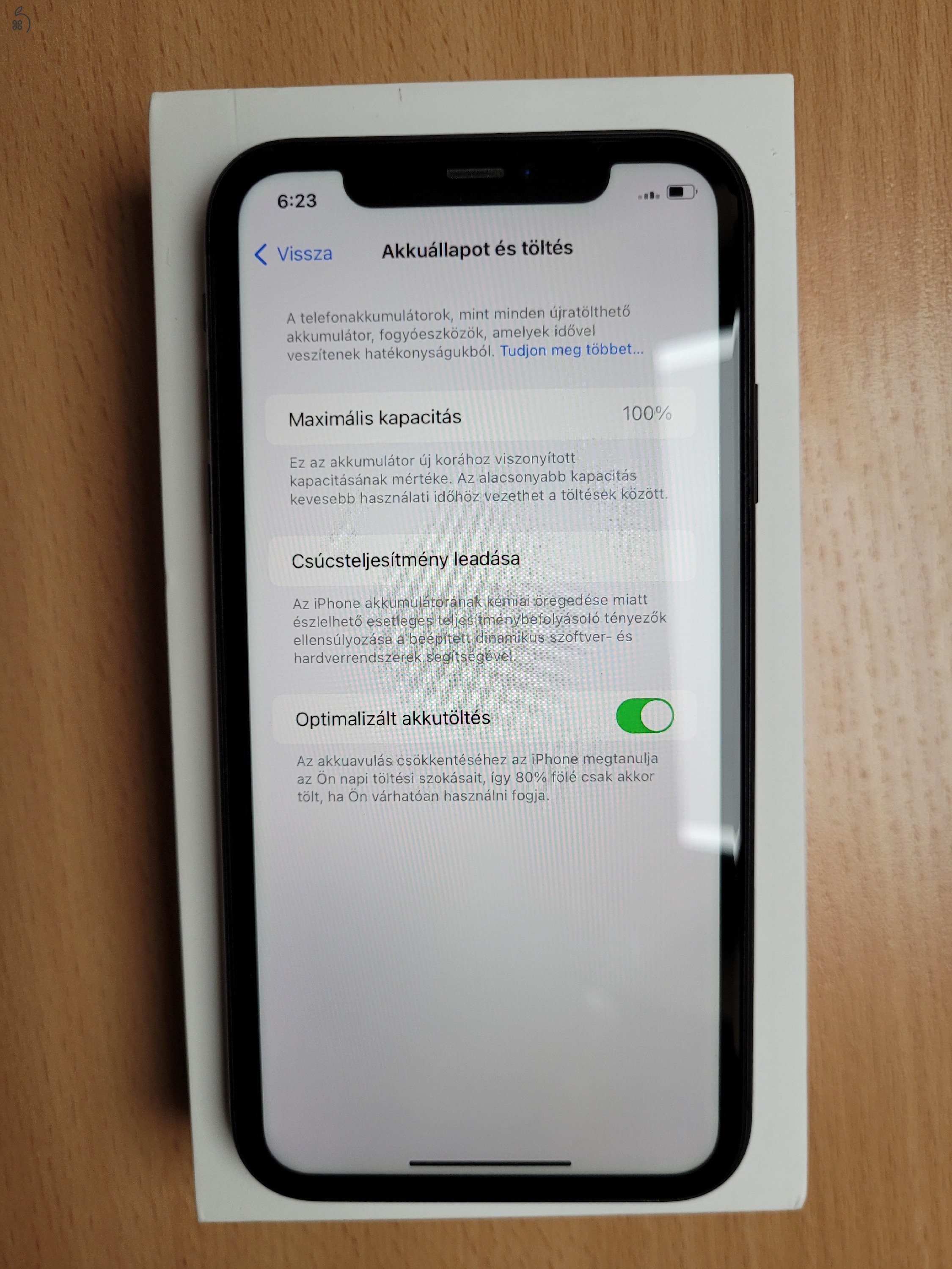 iPhone 11 64GB fekete 100% aksi független