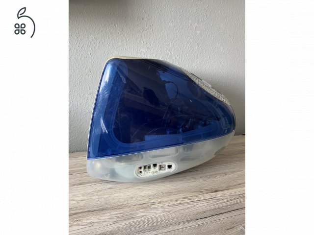 Eladó egy Apple iMac G3!