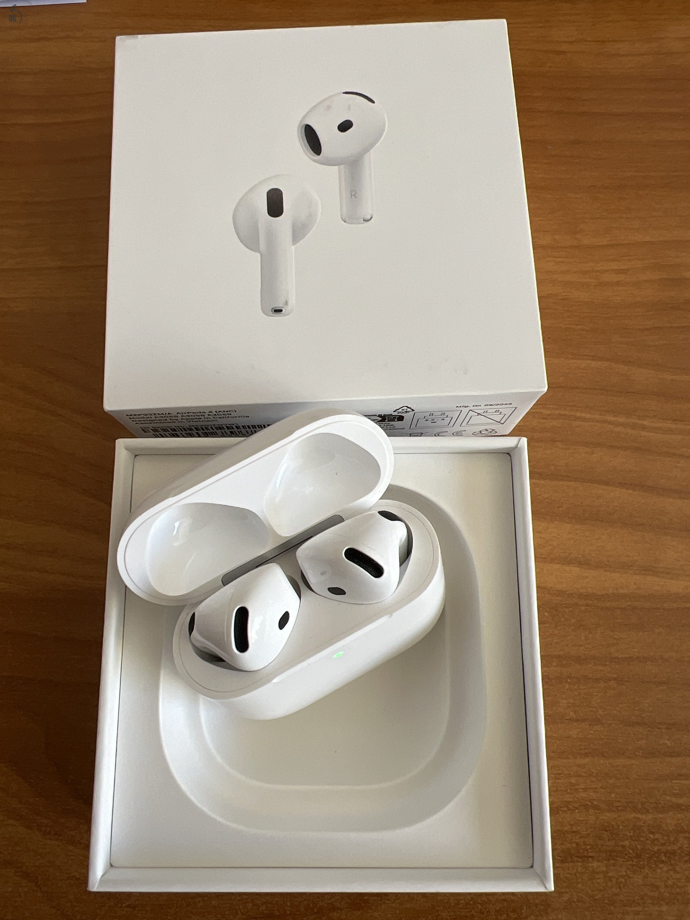 Airpods 4, ANC (Mxp93ZM/A)