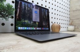  Apple Retina Macbook Air M1 - 2020 - Használt, megkímélt 