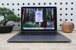  Apple Retina Macbook Air M1 - 2020 - Használt, megkímélt 