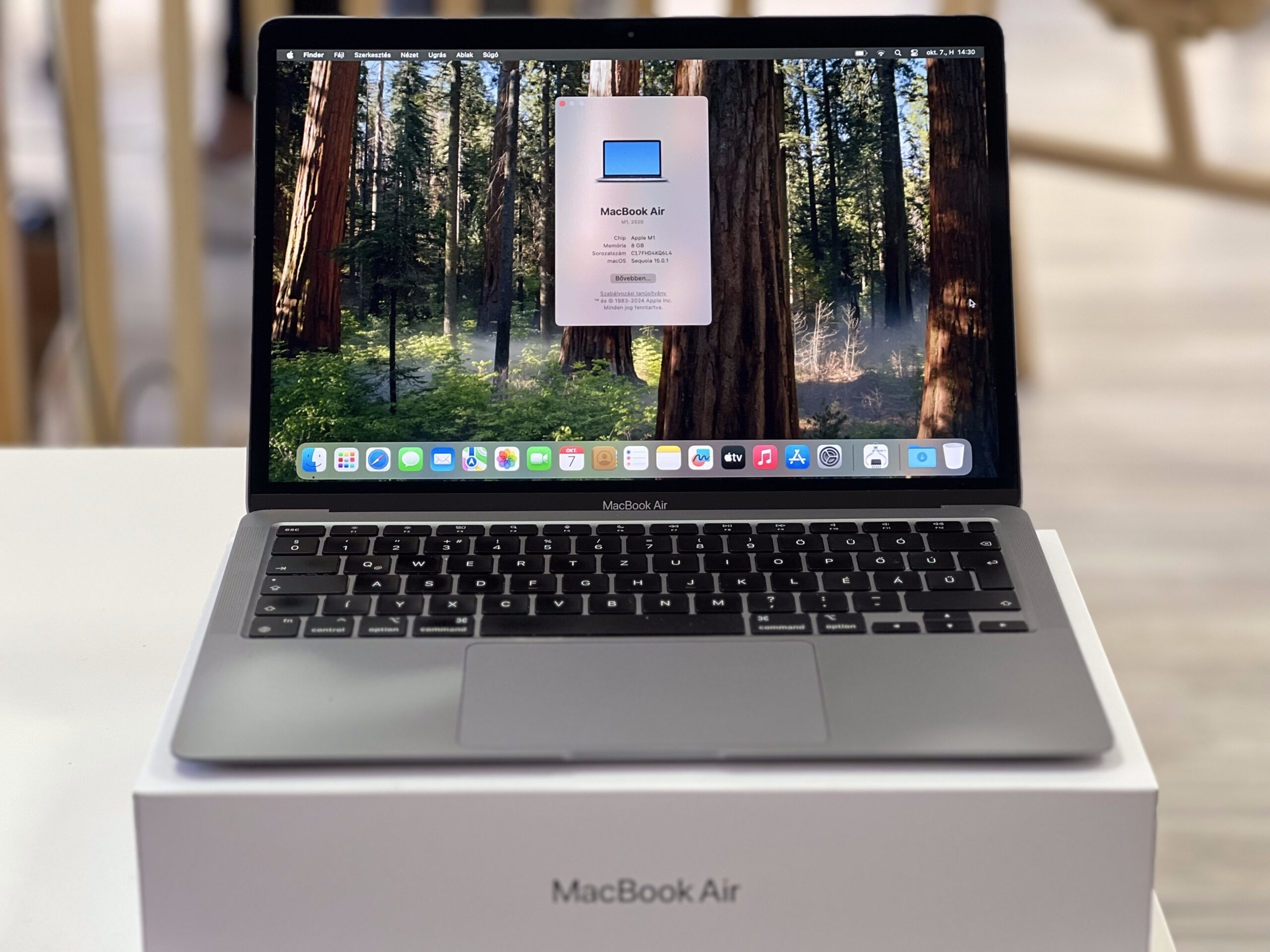 MacBook Air 2020 M1 13 256GB 1 ÉV Garanciával Számlával