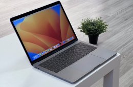 MacBook Pro 2017 13 128GB 1 ÉV Garanciával Számlával