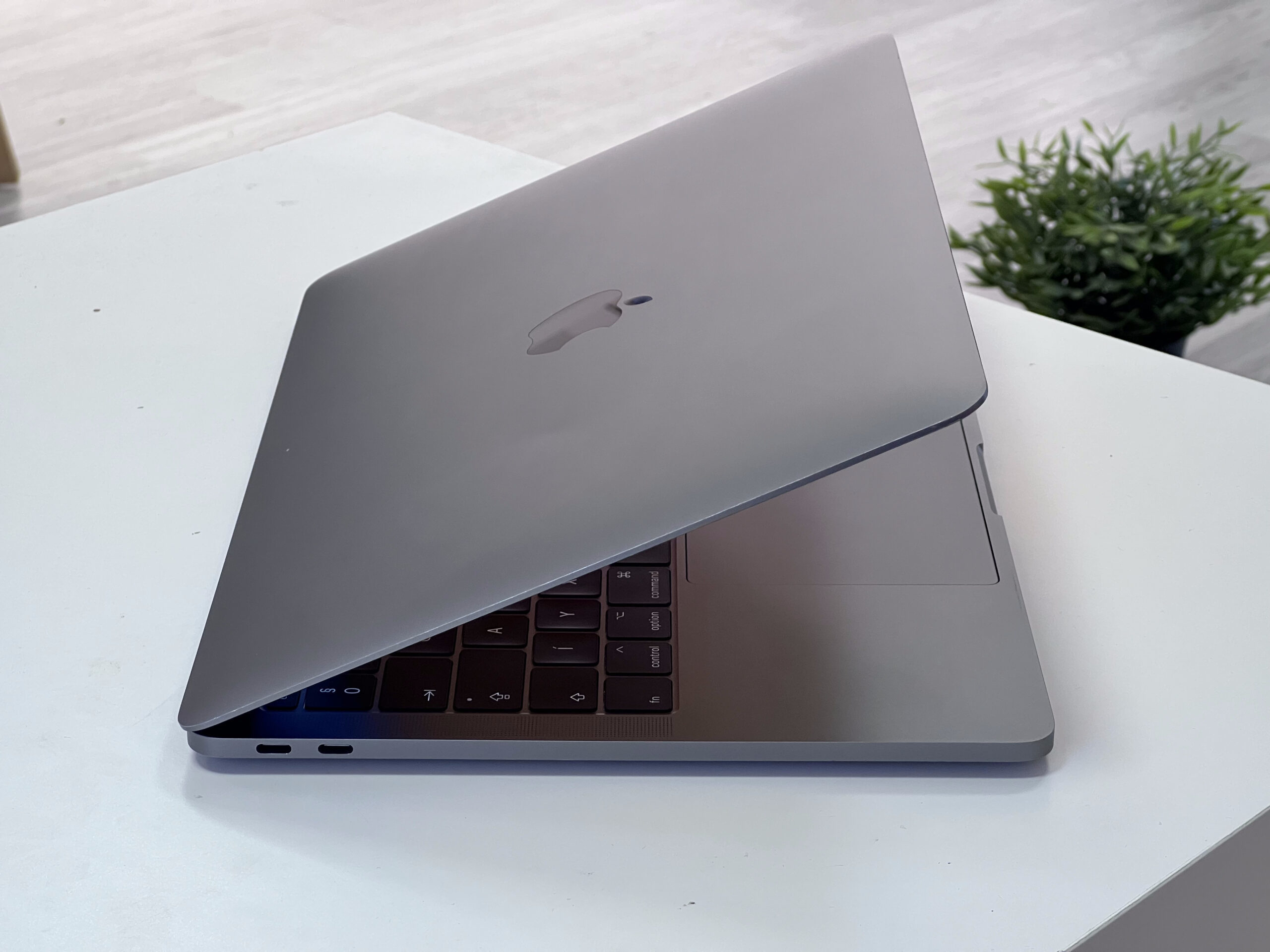 MacBook Pro 2017 13 128GB 1 ÉV Garanciával Számlával