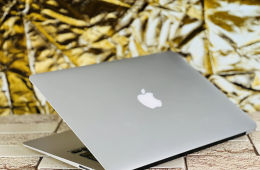  Apple Macbook AIR 2015 13