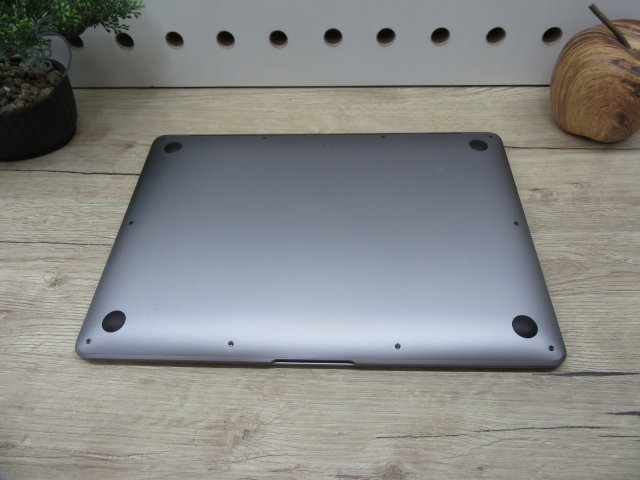 Apple Macbook Air M1 - 2020 - Használt, karcmentes 