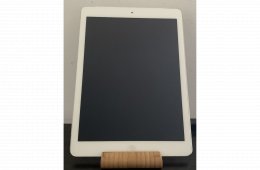 Eladó a képen látható iPad Air 16 GB-os készülék (A1475)!