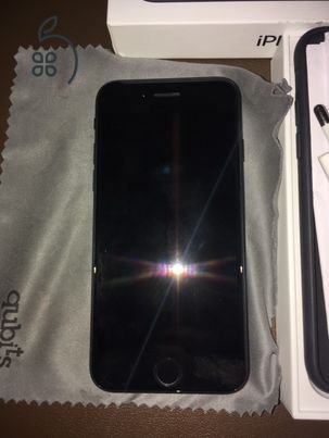 iPhone Se3. 2022 64Gb független