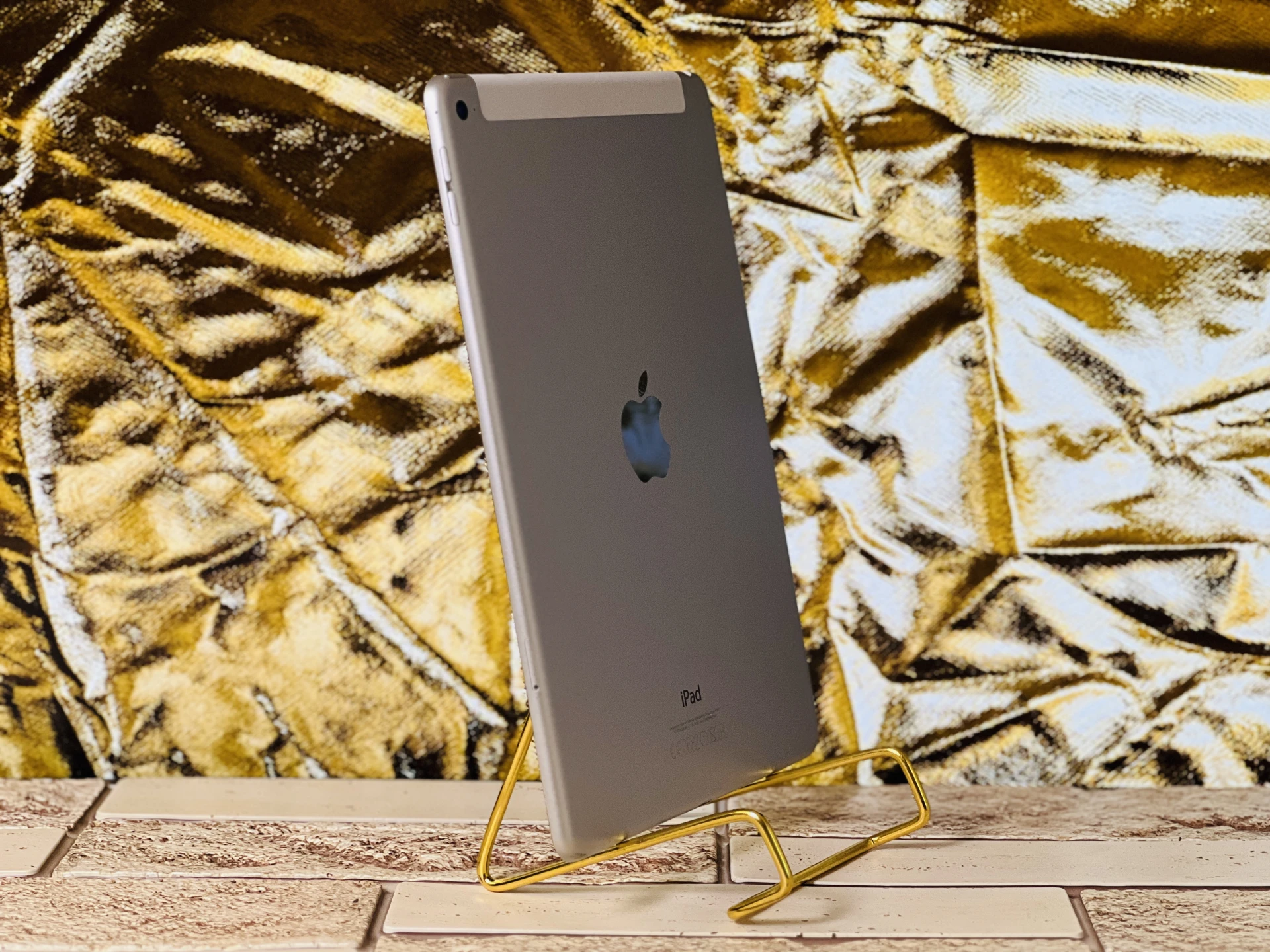  iPad Air 2th gen 9.7 Wifi +Cellular A1567 32 GB Silver szép állapotú - 12 HÓ GARANCIA