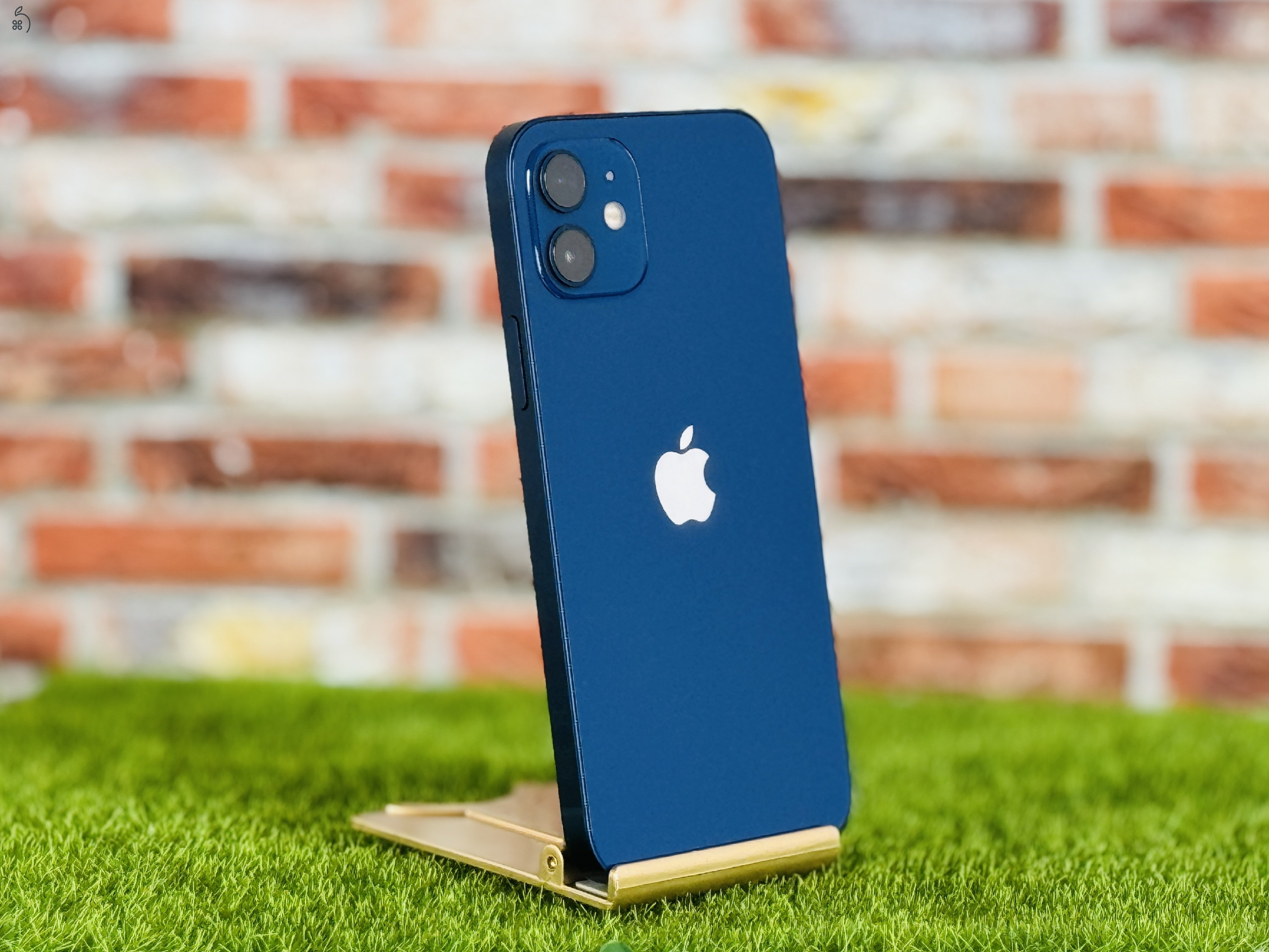 Eladó iPhone 12 64 GB Blue szép állapotú - 12 HÓ GARANCIA - 098