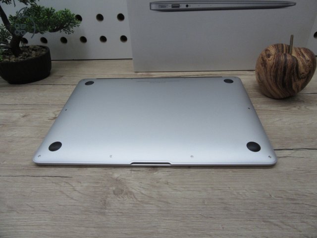 Apple Macbook Air 13 - 2013 - Újszerű állapot