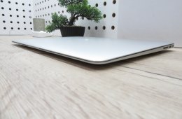 Apple Macbook Air 13 - 2013 - Újszerű állapot