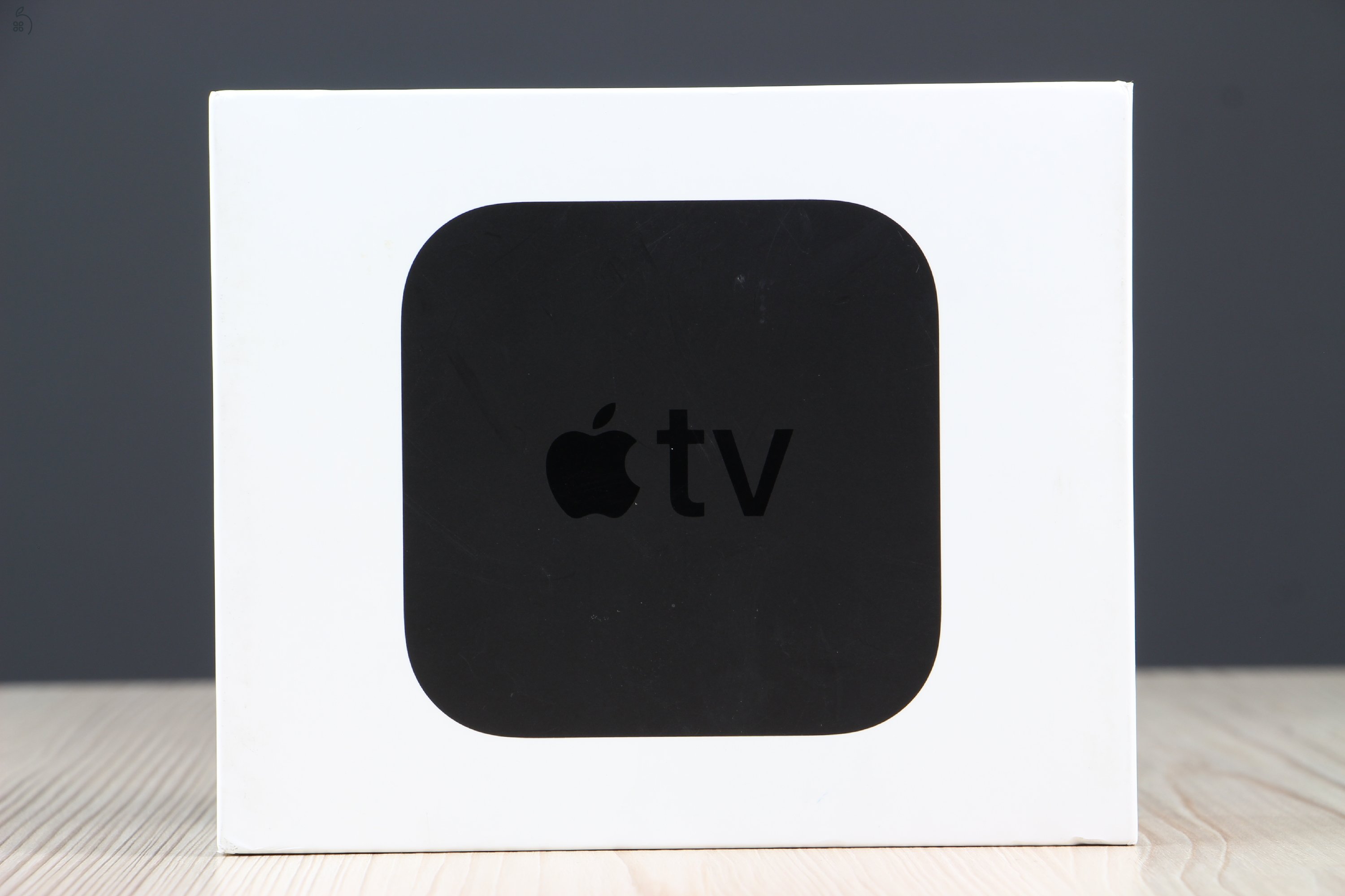 Apple TV 4th Gen. 32GB doboz + távirányító A+ US-5828