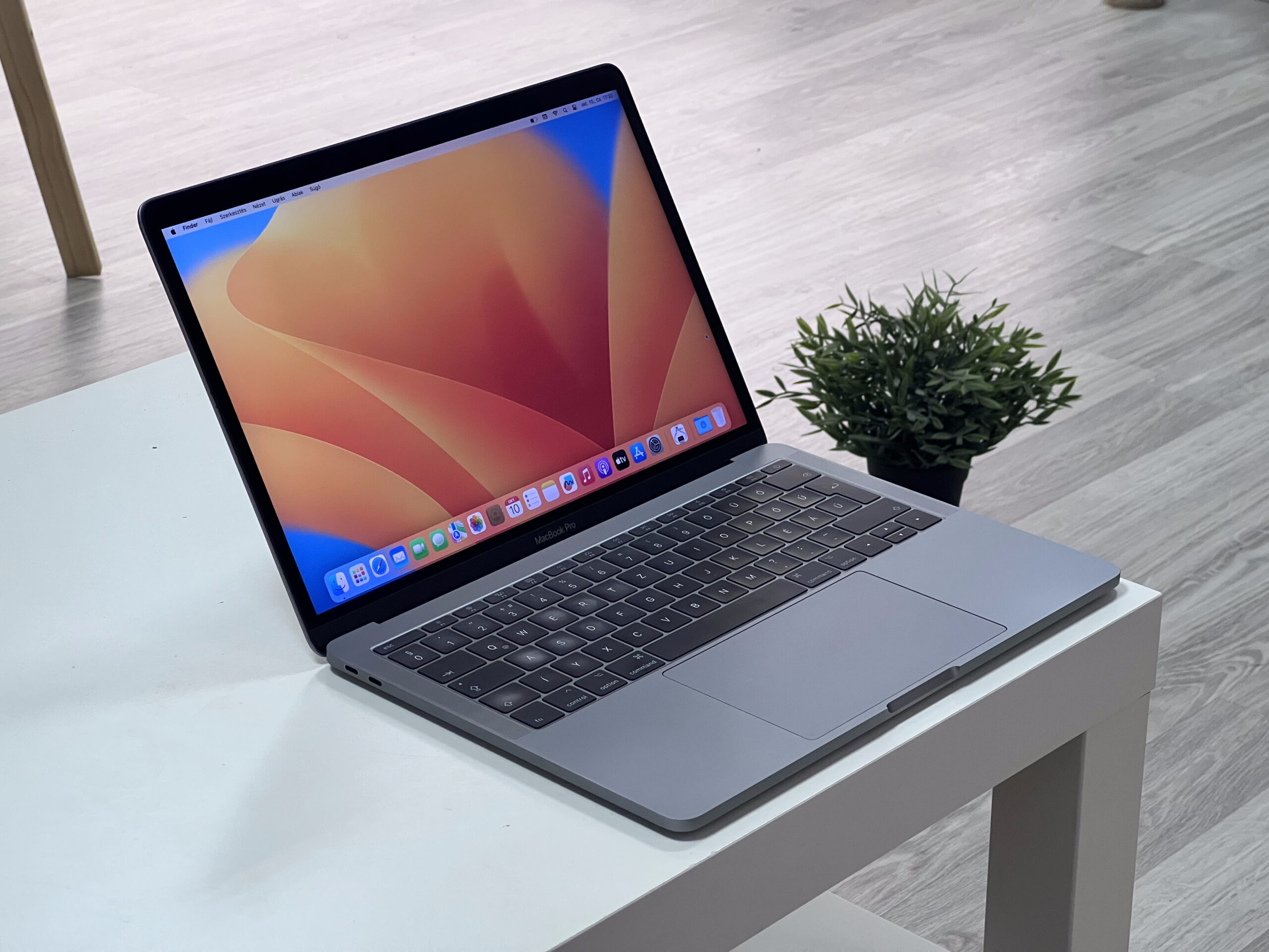 MacBook Pro 2017 13 128GB 1 ÉV Garanciával Számlával