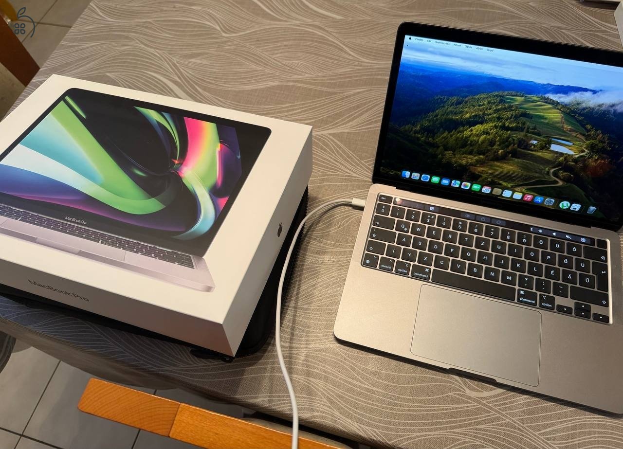 Kitűnő MacBook Pro 8/256 (94%-os akku) + MAGIC MOUSE 3