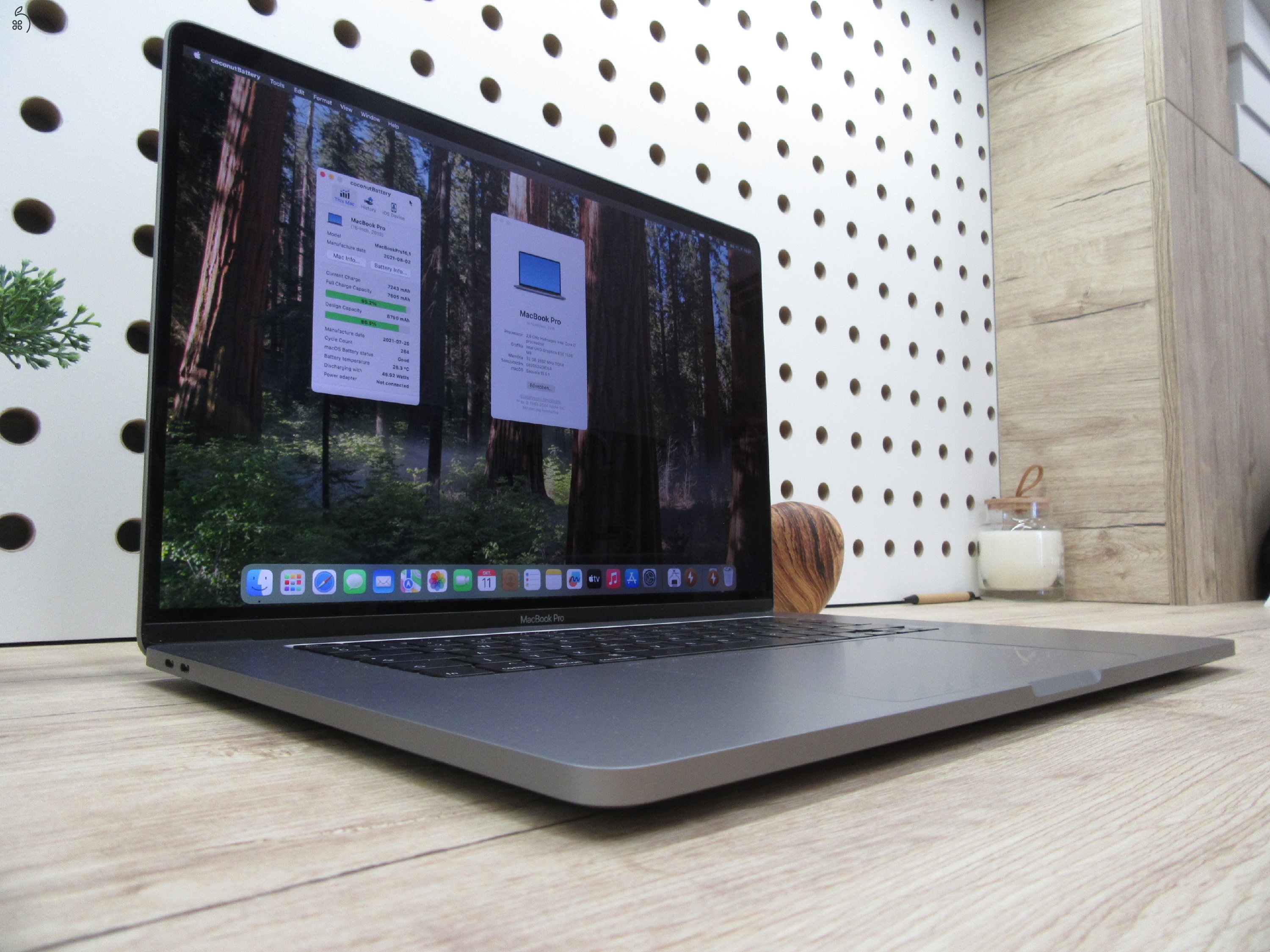 Apple Retina Macbook Pro 16 - 2019 - Használt, karcmentes