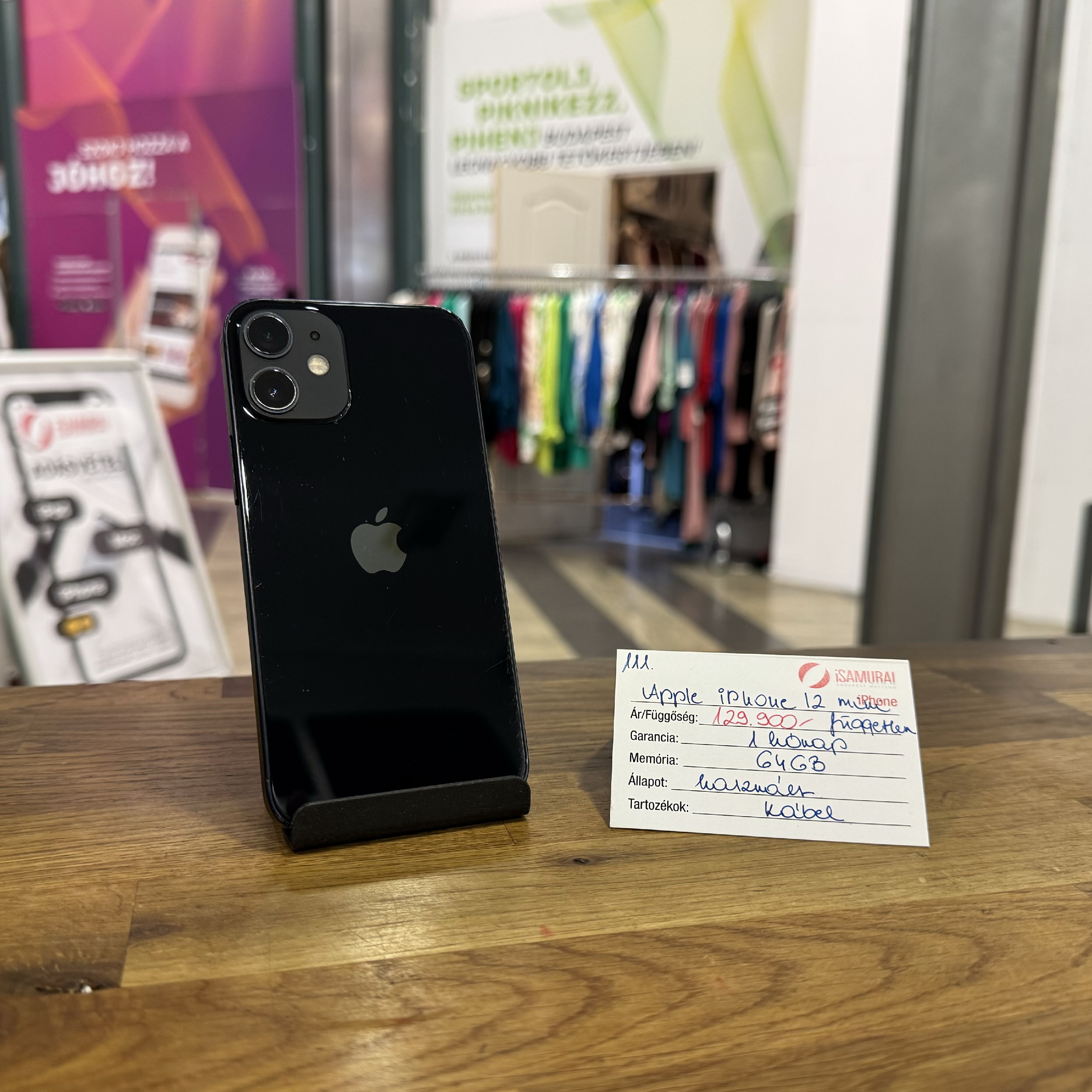 111. Apple iPhone 12 mini - 64 GB - Fekete