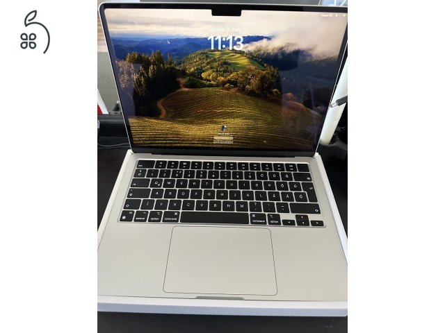 Apple MacBook Air 2024 M3 13,6