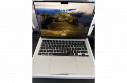 Apple MacBook Air 2024 M3 13,6