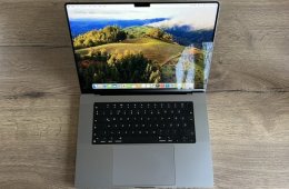 MACBOOK PRO 16